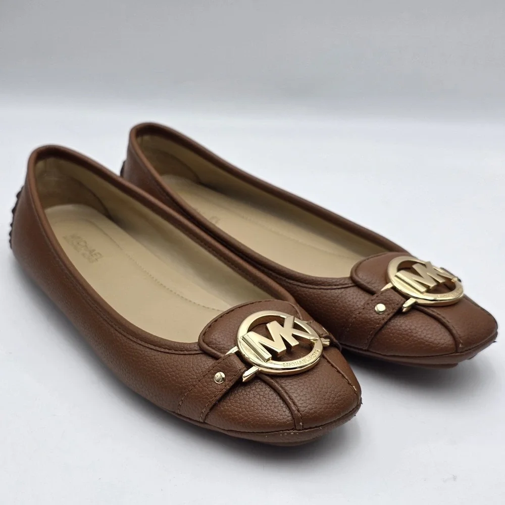 Michael Kors Brown Leather Ballet Flats Gold Metal Logo MK Medallion 6.5 SEE PHO